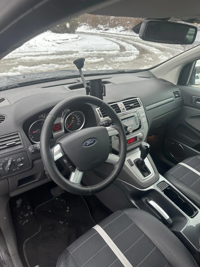 Ford Kuga 2.0, снимка 13 - Автомобили и джипове - 48471765