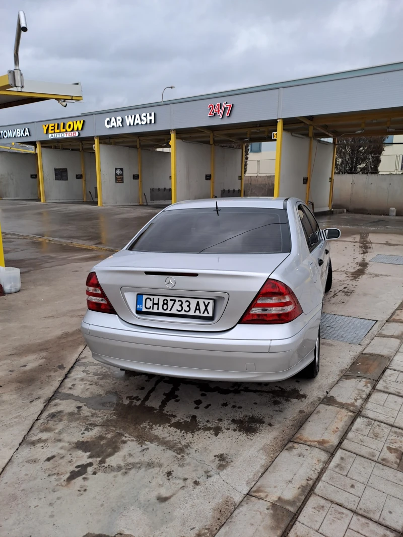 Mercedes-Benz C 180, снимка 3 - Автомобили и джипове - 48906483