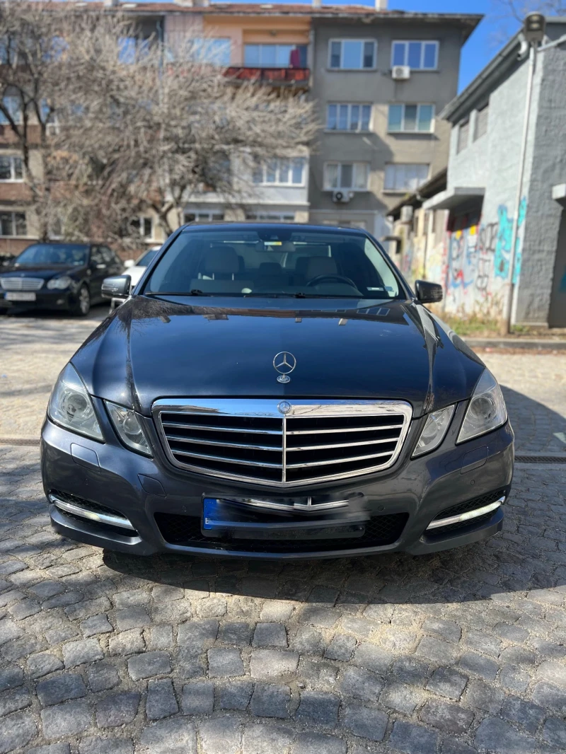 Mercedes-Benz E 220 CDI Avantgarde 2-ри собственик, снимка 2 - Автомобили и джипове - 49423224