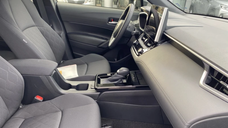 Toyota Corolla Cross 2.0 HEV Executive Plus, снимка 9 - Автомобили и джипове - 52295780