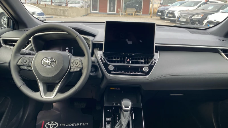 Toyota Corolla Cross 2.0 HEV Executive Plus, снимка 11 - Автомобили и джипове - 52295780