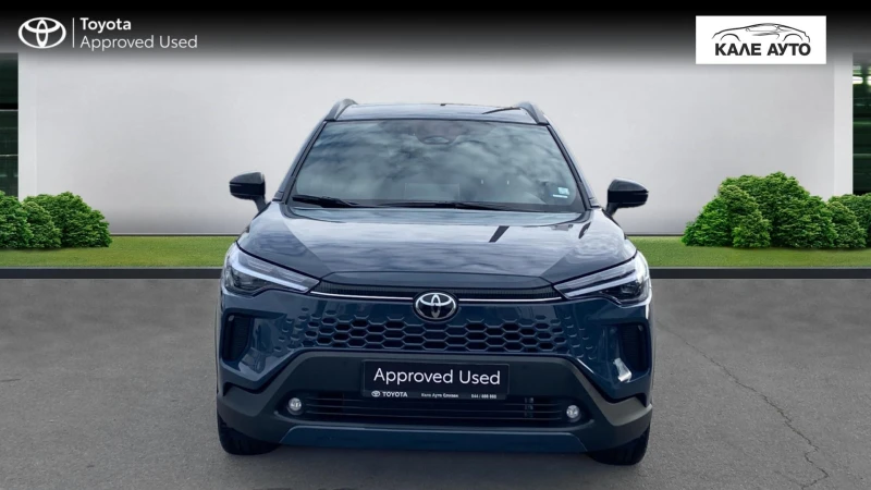 Toyota Corolla Cross 2.0 HEV Executive Plus, снимка 3 - Автомобили и джипове - 52295780