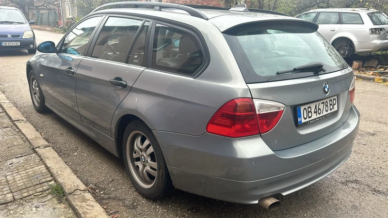 BMW 320 Нави автомат, снимка 4 - Автомобили и джипове - 52377063