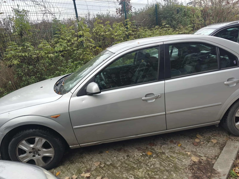 Ford Mondeo GIA, снимка 5 - Автомобили и джипове - 52390259