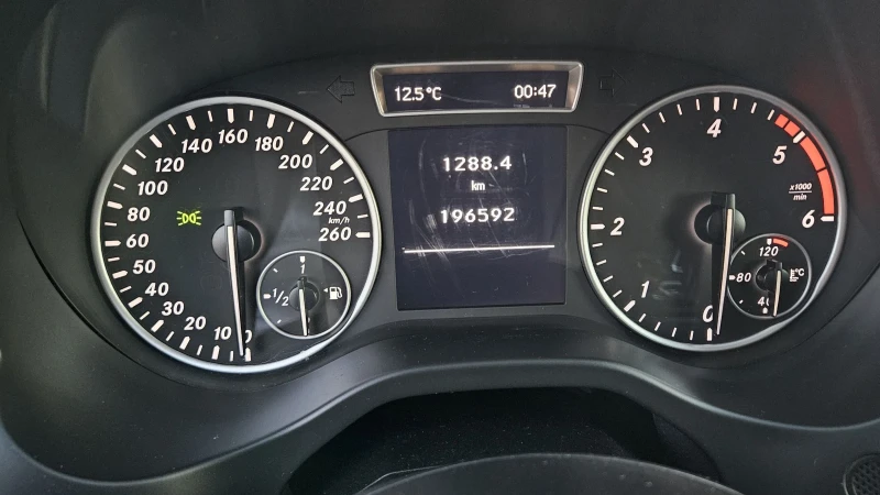 Mercedes-Benz A 180 1.5 d..Sport, снимка 17 - Автомобили и джипове - 53119609