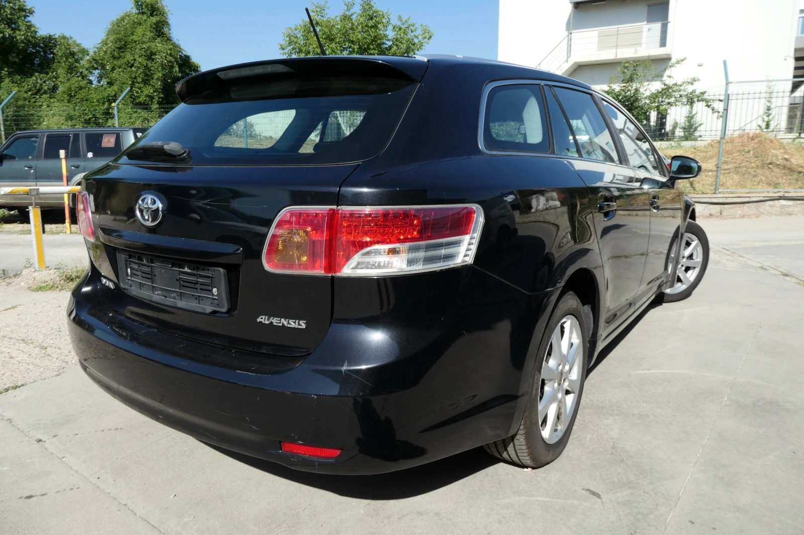 Toyota Avensis 2.0D4D EXECUTIVE 126кс  - изображение 5