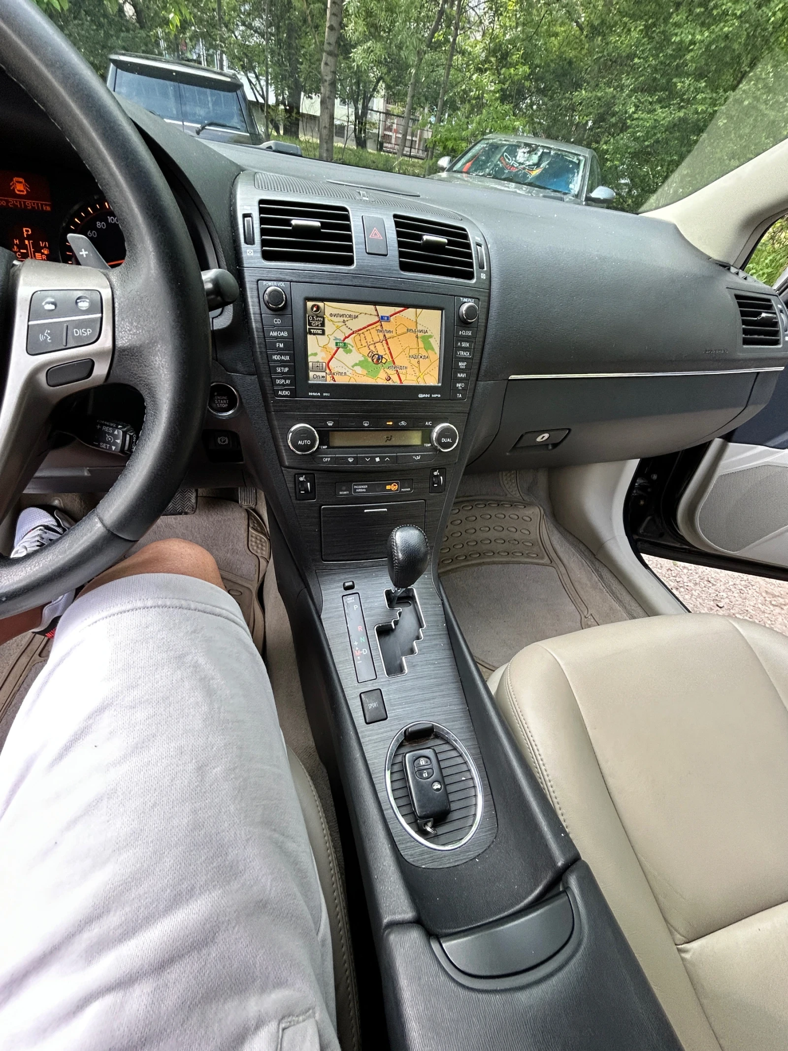 Toyota Avensis  - изображение 9
