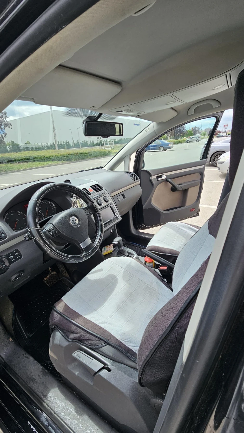 VW Touran 2.0TDI - изображение 6