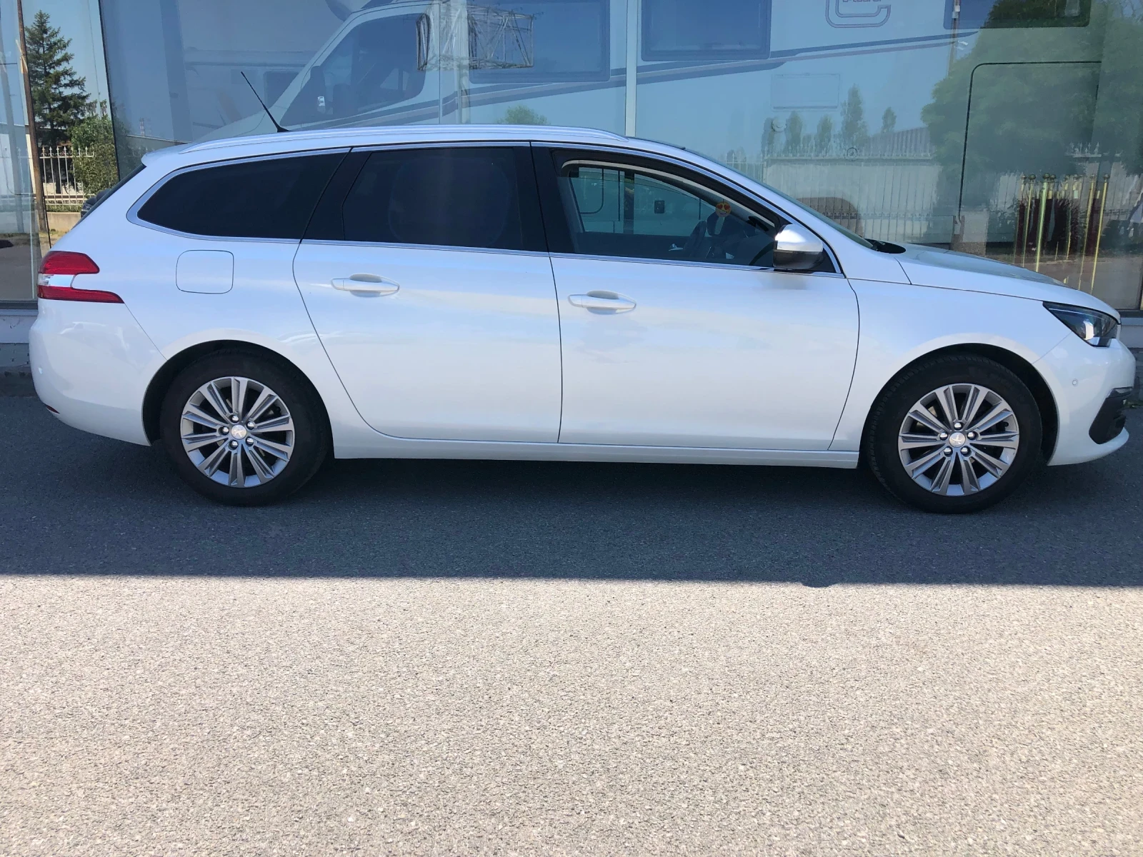 Peugeot 308 SW - изображение 5