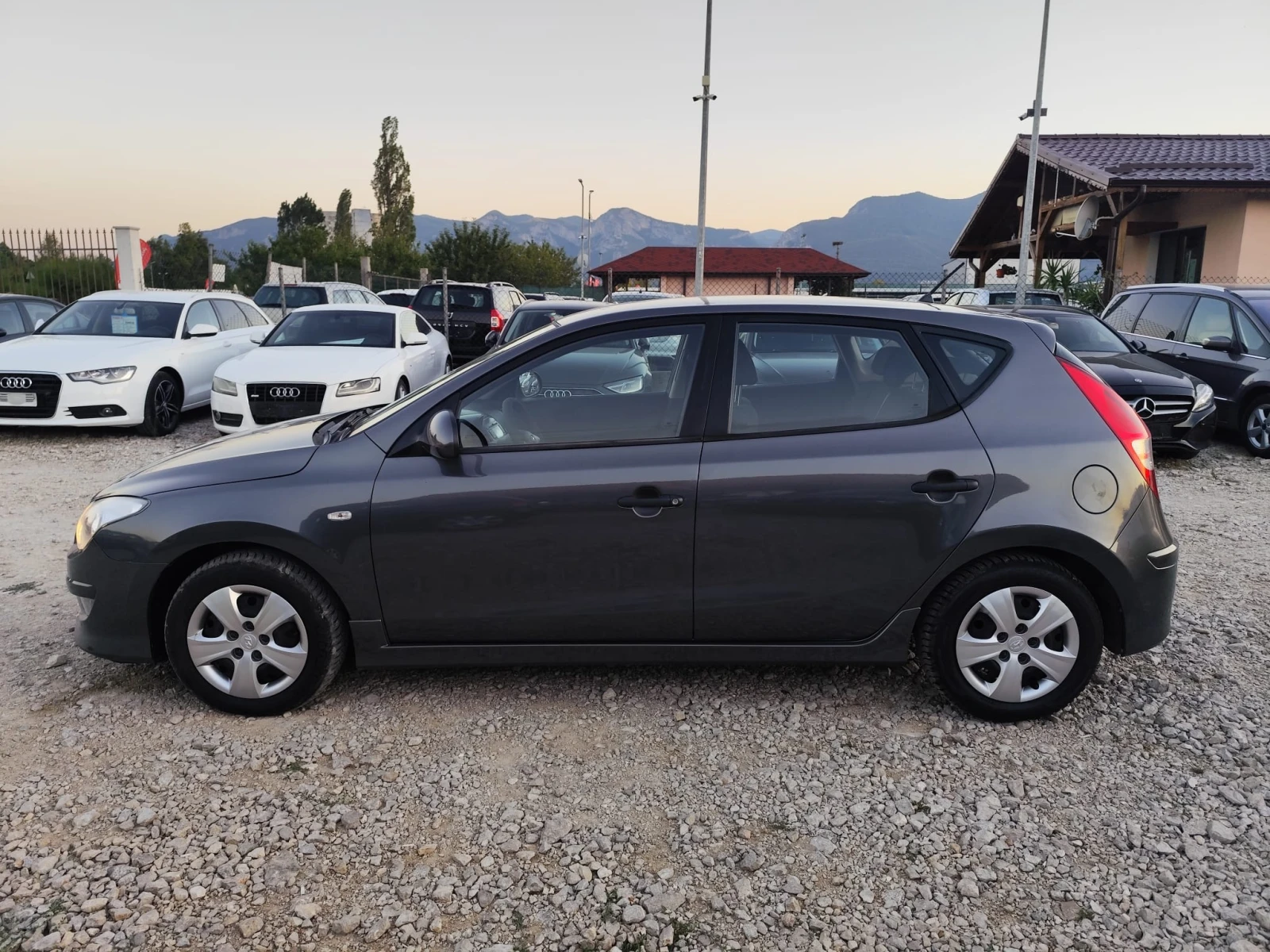Hyundai I30 1.6 дизел Италия - изображение 7