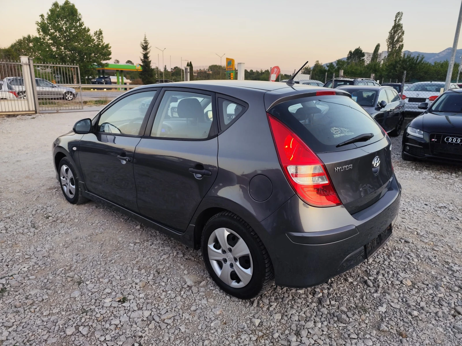 Hyundai I30 1.6 дизел Италия - изображение 8