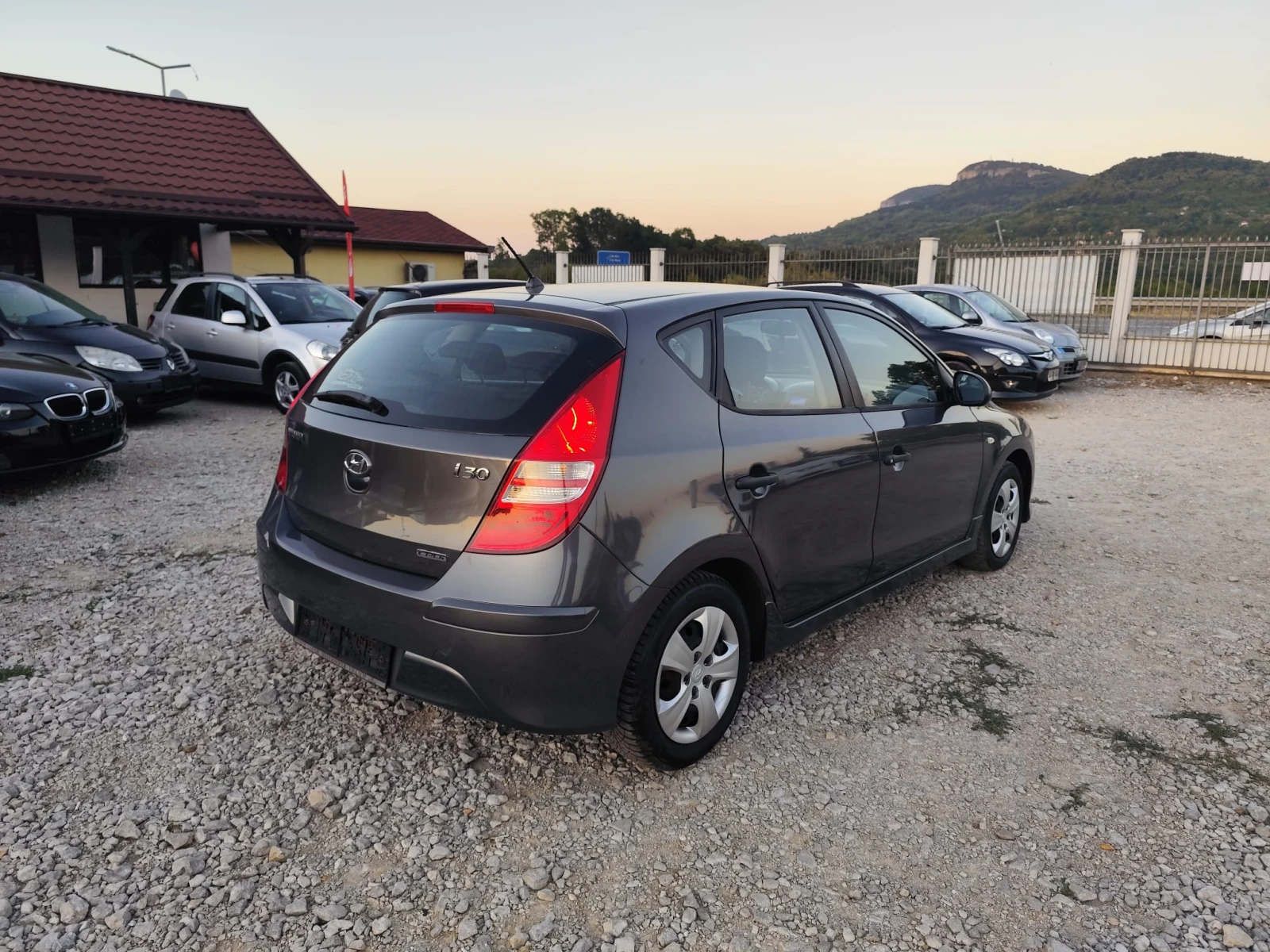 Hyundai I30 1.6 дизел Италия - изображение 5
