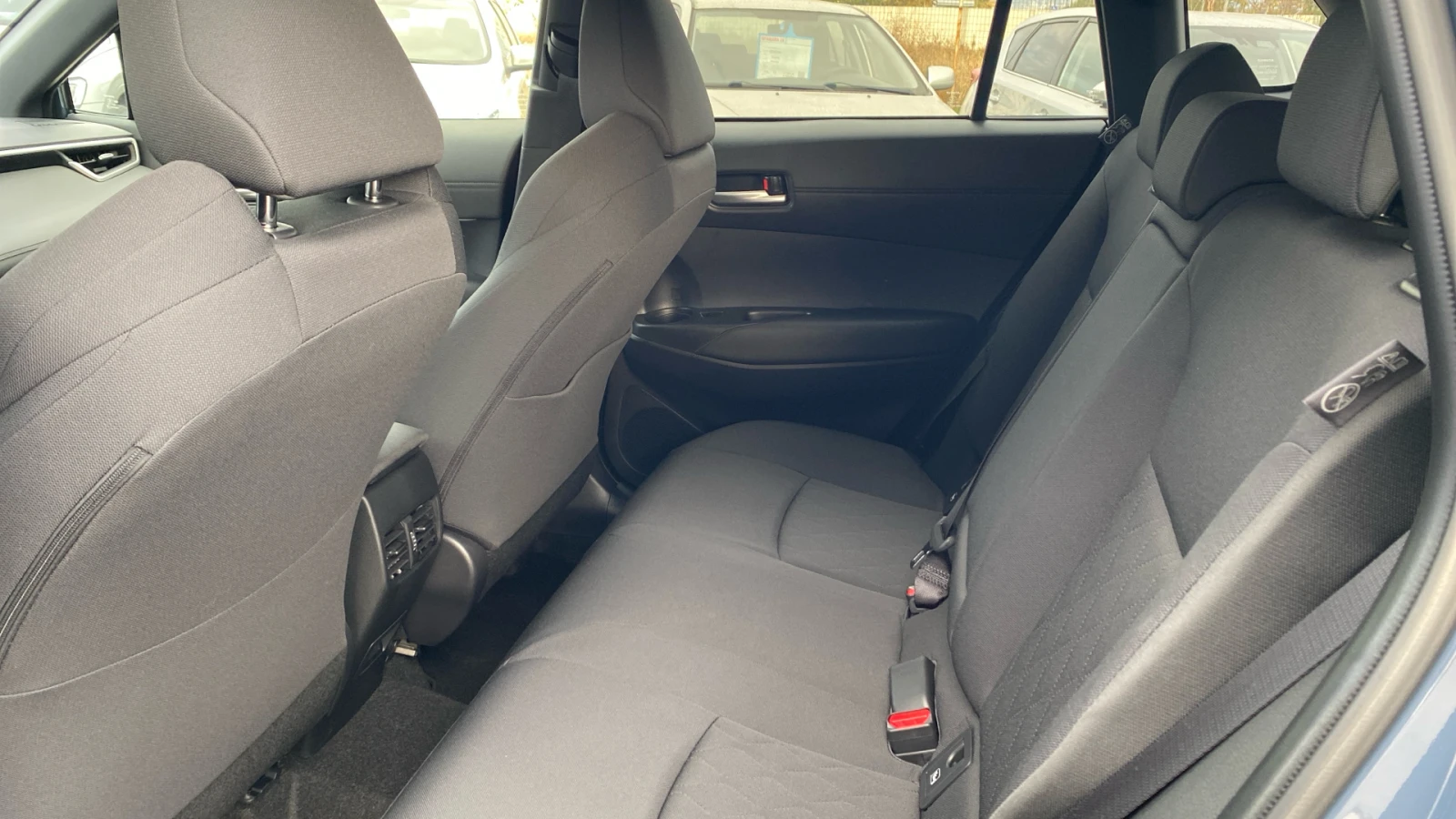 Toyota Corolla Cross 2.0 HEV Executive Plus | Mobile.bg   14