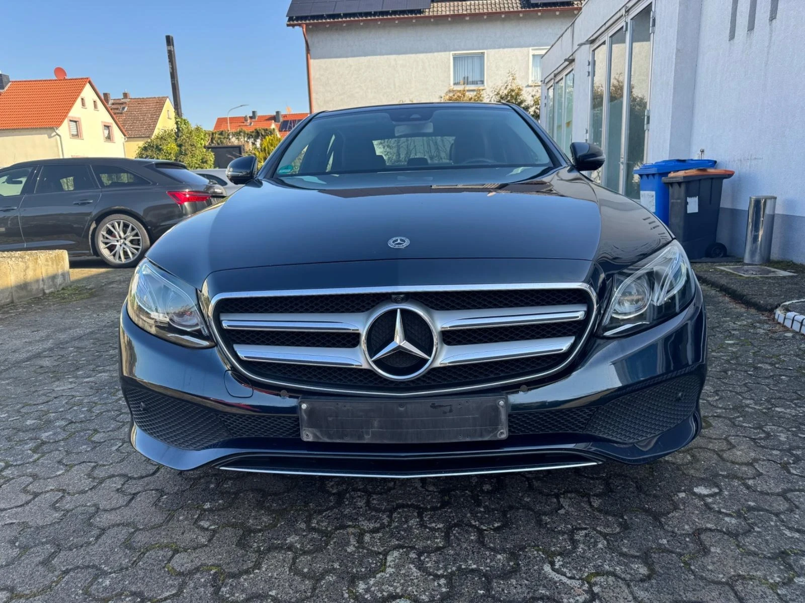 Mercedes-Benz E 350 Avantgarde* 360 Multibeam* РЕАЛНИ КИОМЕТРИ!!!, снимка 3 - Автомобили и джипове - 53812824