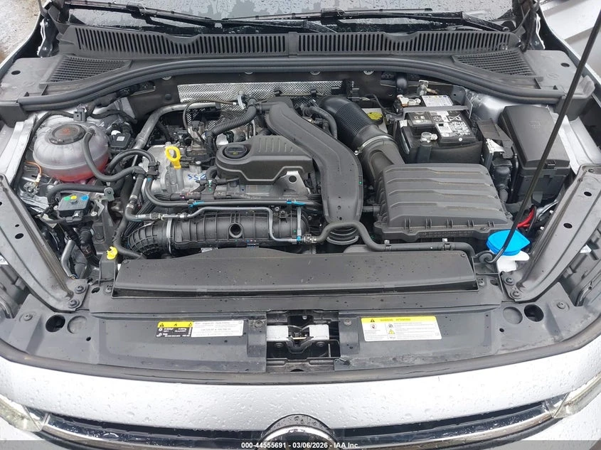 VW Jetta 1.5L I-4 DI, DOHC, VVT, TURBO, 158HP Front Wheel, снимка 10 - Автомобили и джипове - 53864478