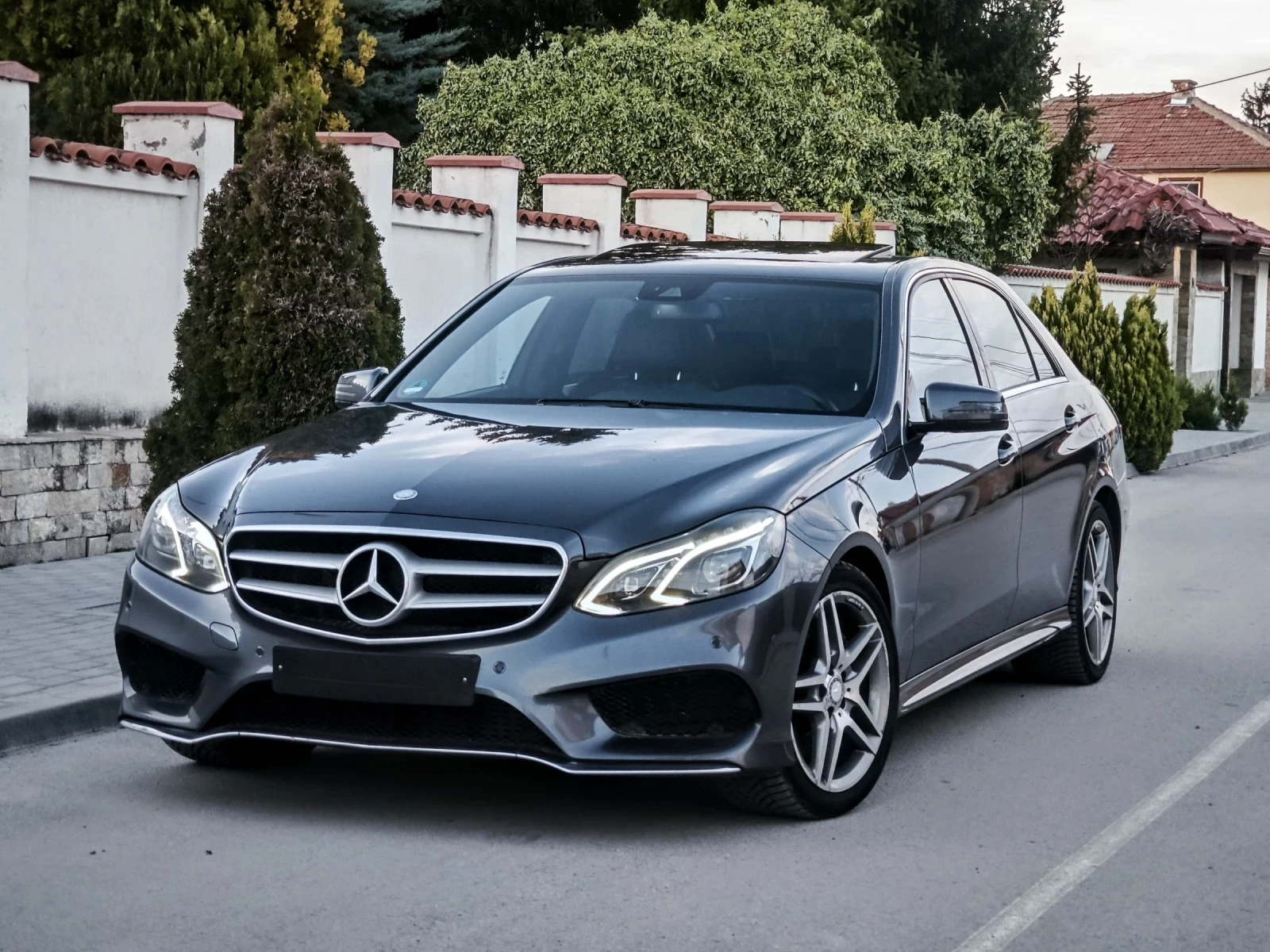Mercedes-Benz E 350 AMG Пружини Задно Алкантара Сменени вериги 