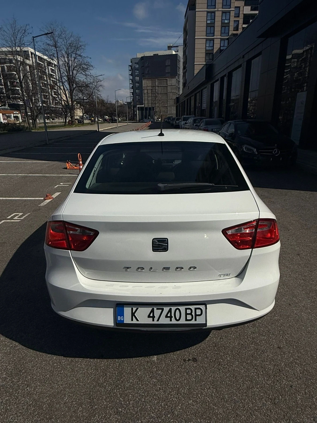 Seat Toledo 1.6 TDI, снимка 2 - Автомобили и джипове - 54529096