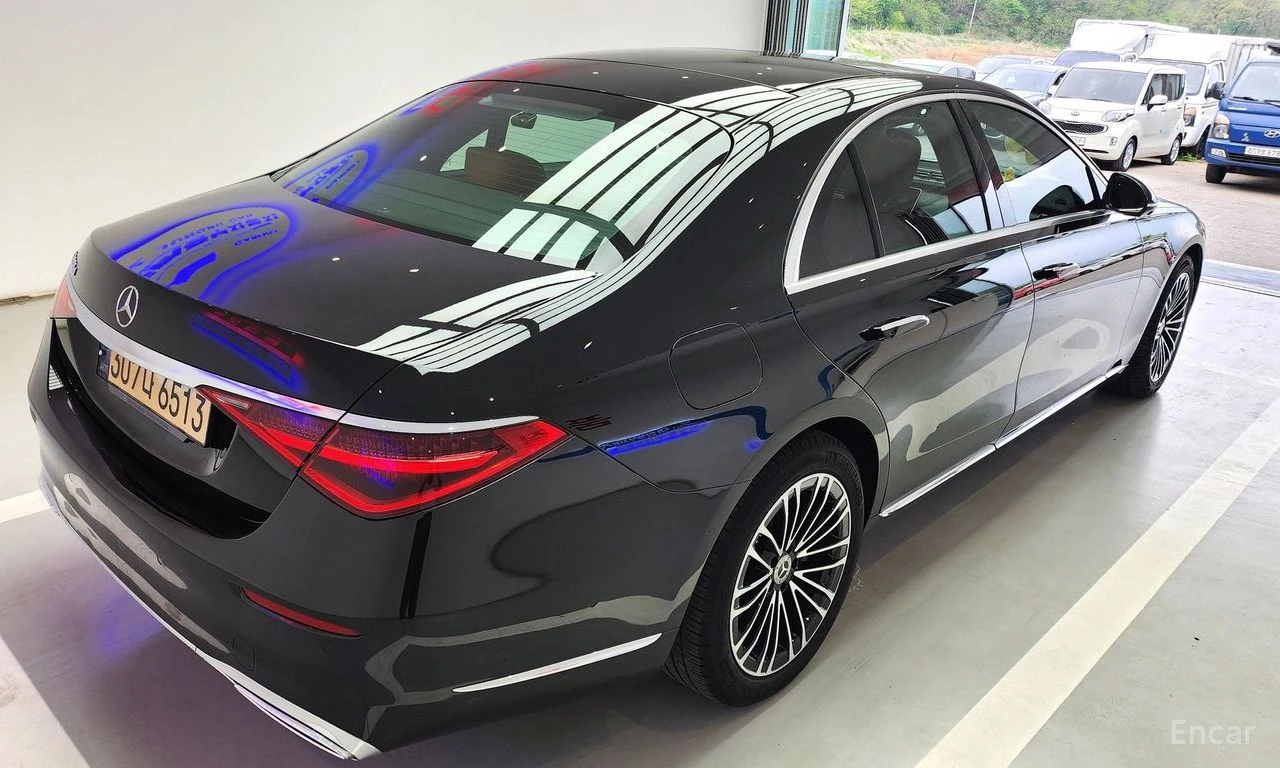 Mercedes-Benz S 350 BURMESTER* ДИСТРОНИК* ОБДУХВАНЕ* МАСАЖ* 360КАМЕРА*, снимка 2 - Автомобили и джипове - 54702029