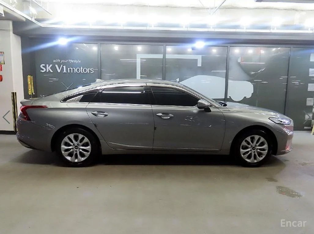 Kia K8 3.5* LPG* ПОДГРЕВ* ОБДУХВАНЕ* 360КАМЕРА* КЕЙЛЕС* , снимка 3 - Автомобили и джипове - 54996961