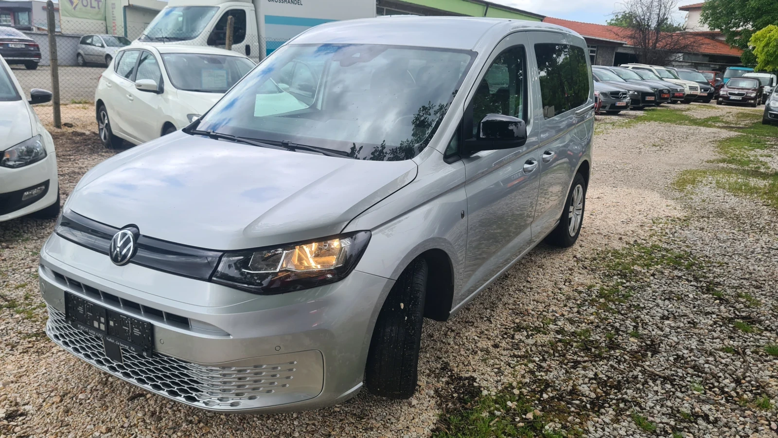 VW Caddy 2.0TDI 122kc Automat, снимка 4 - Автомобили и джипове - 55067375