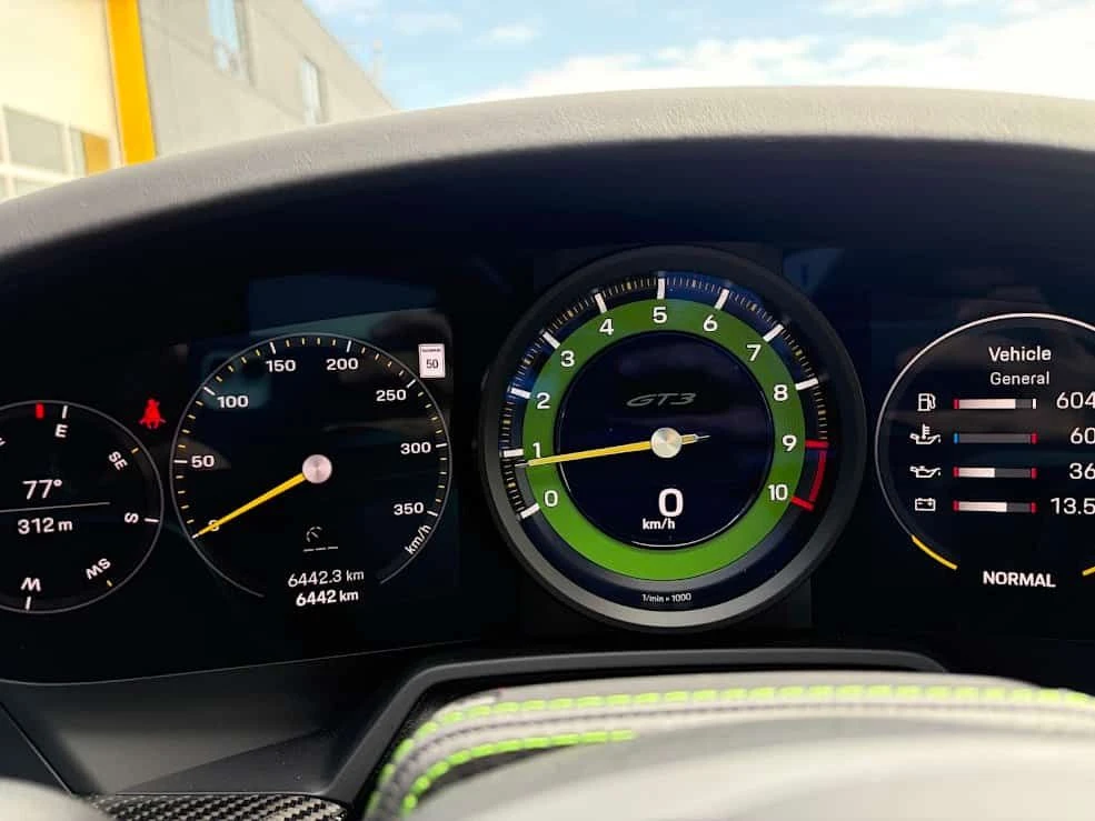 Porsche 911 GT3| Lizard Green Accents| Chrono Package| , снимка 11 - Автомобили и джипове - 55395711