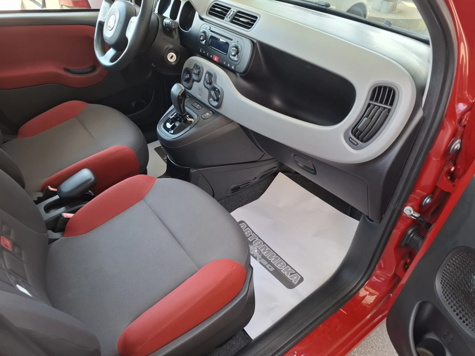 Fiat Panda 1.0 * АВТОМАТИК * EURO6 * 129750 к.м., снимка 12 - Автомобили и джипове - 55525541