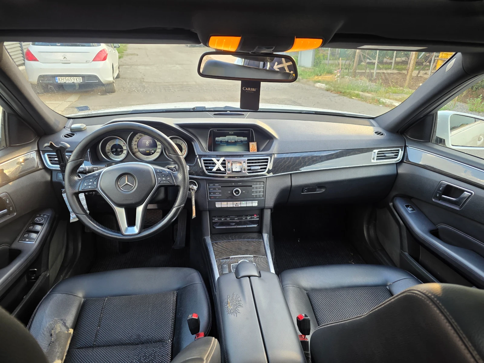 Mercedes-Benz E 220, снимка 7 - Автомобили и джипове - 55930468