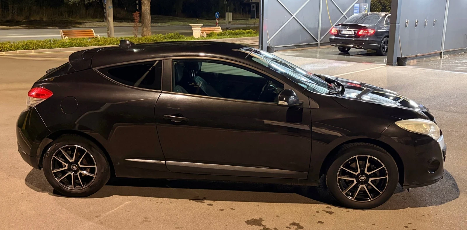 Renault Megane 3  1. 6 16V   2009 г. | 231 000 км | Газ, снимка 7 - Автомобили и джипове - 55935383