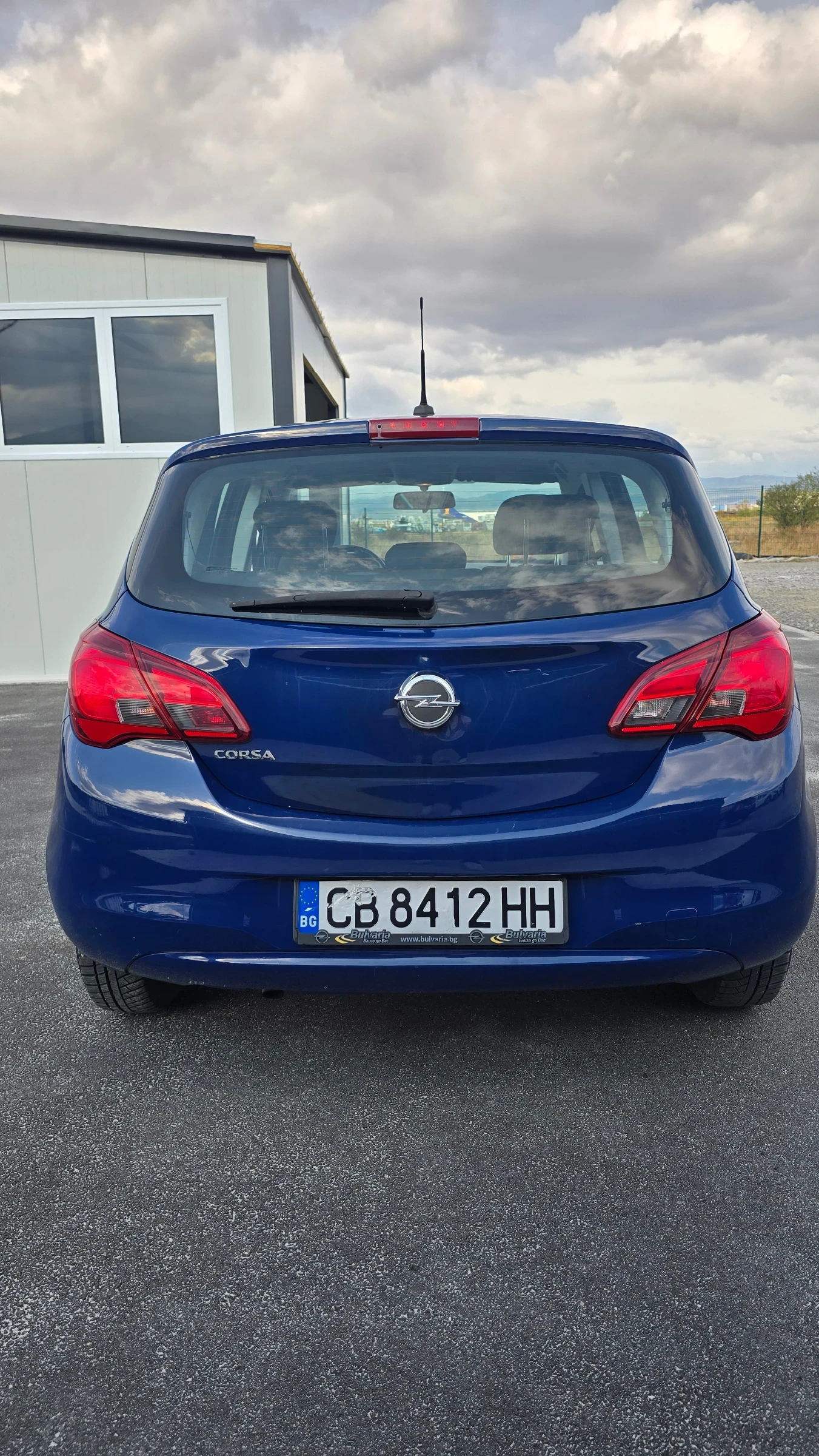 Opel Corsa 1.4 автоматик, снимка 2 - Автомобили и джипове - 56273990