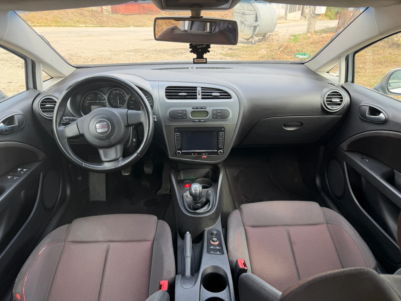 Seat Leon 2.0 fsi, снимка 5 - Автомобили и джипове - 56318037