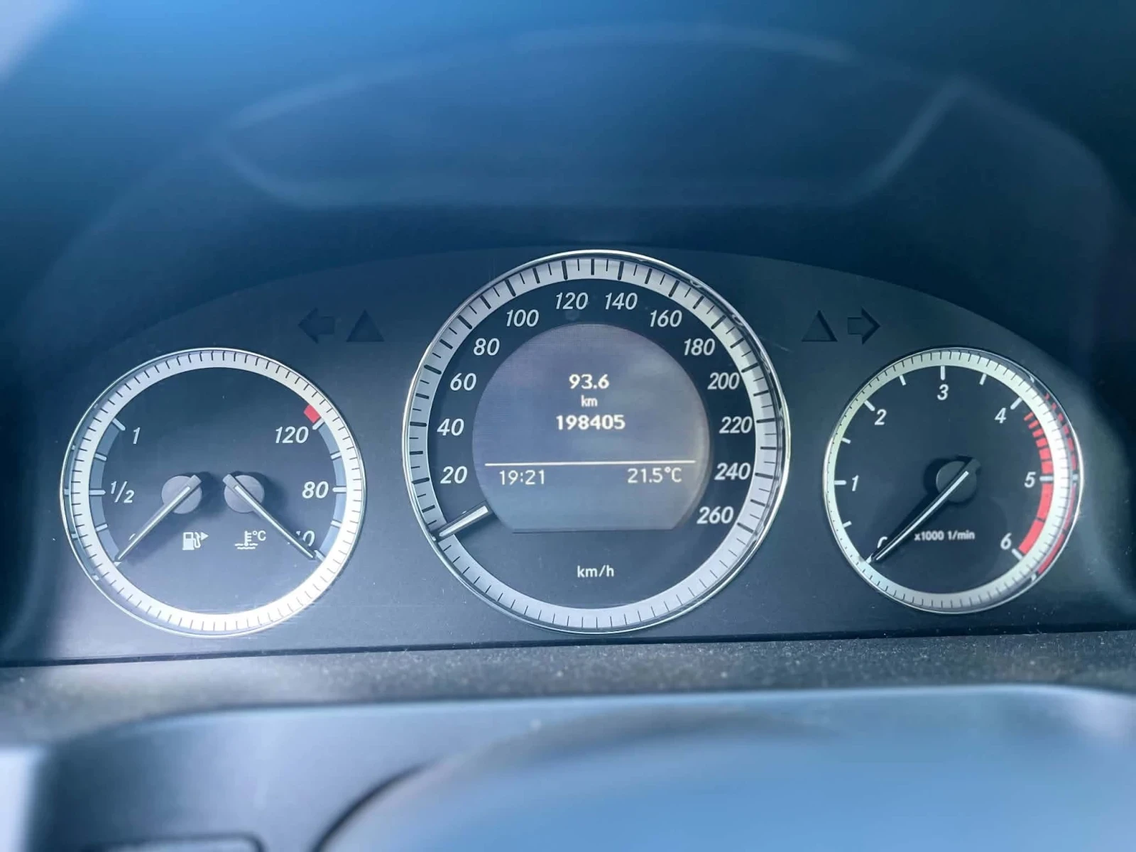 Mercedes-Benz C 200, снимка 8 - Автомобили и джипове - 56564486