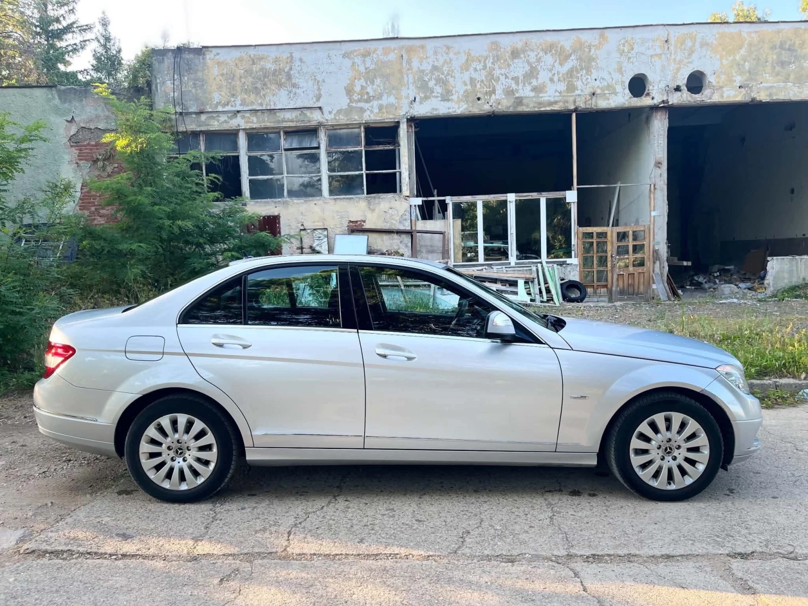Mercedes-Benz C 200, снимка 7 - Автомобили и джипове - 56564486
