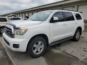 Toyota Sequoia SR5/4X4/ПЪЛНА СЕРВИЗНА ИСТОРИЯ