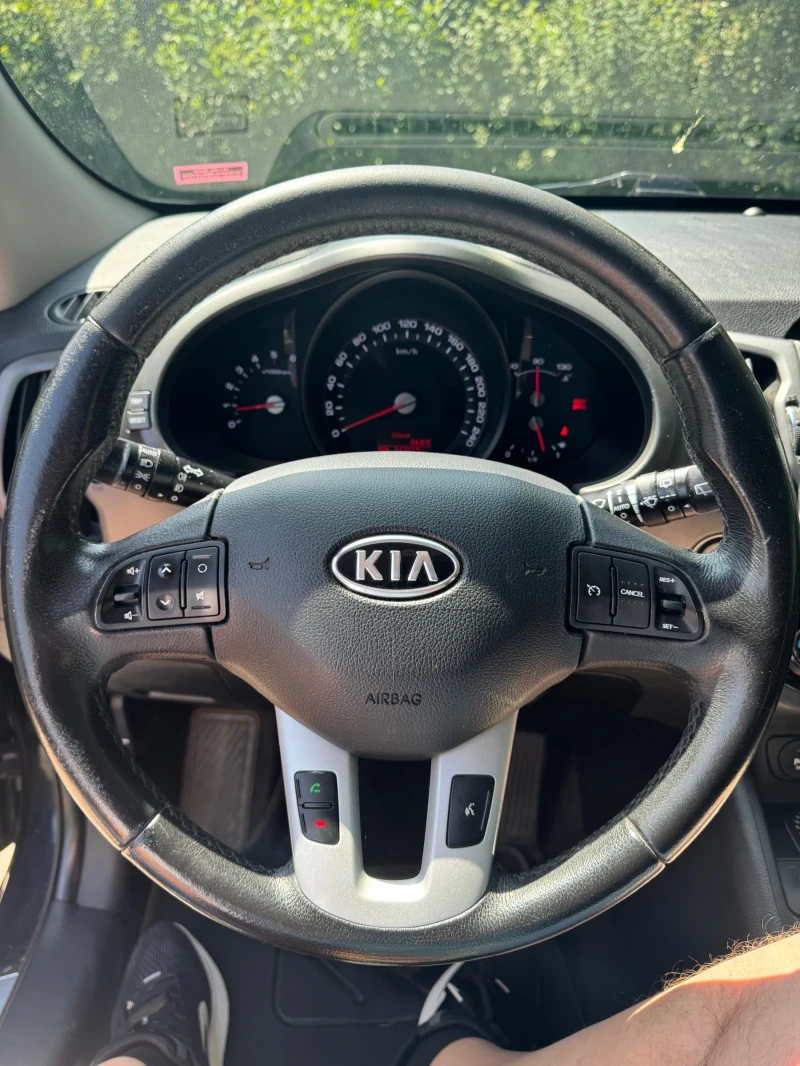 Kia Sportage, снимка 6 - Автомобили и джипове - 52253348