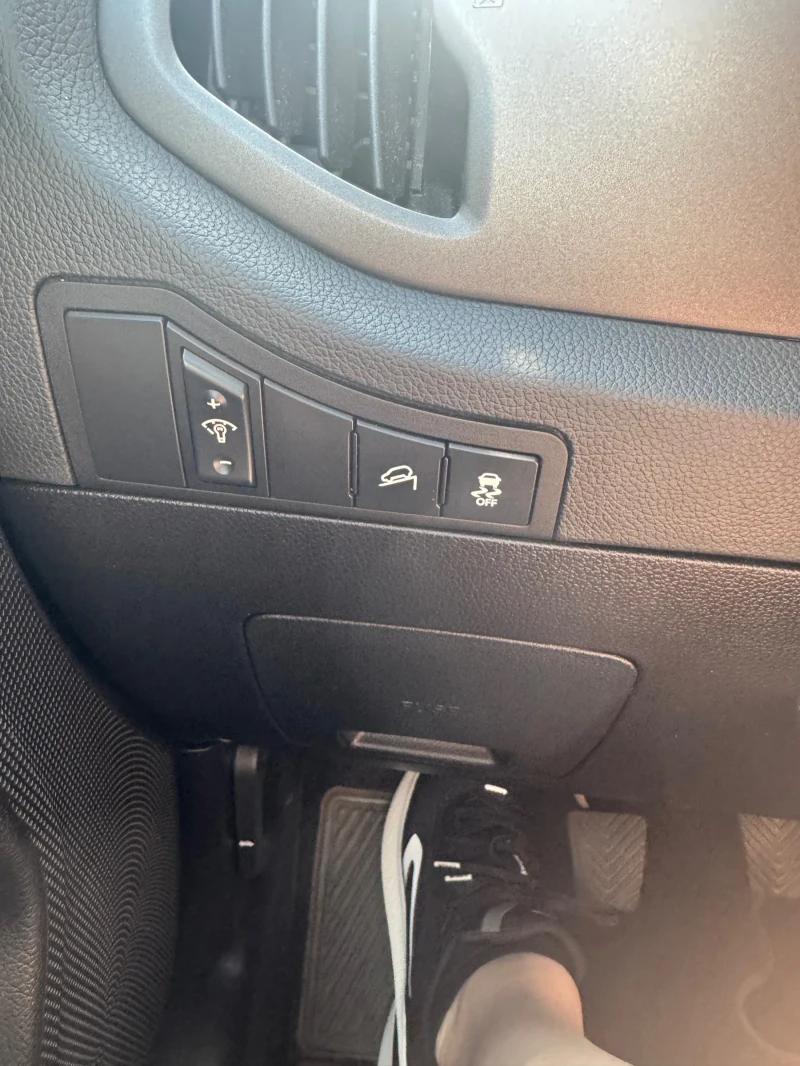 Kia Sportage, снимка 4 - Автомобили и джипове - 52253348