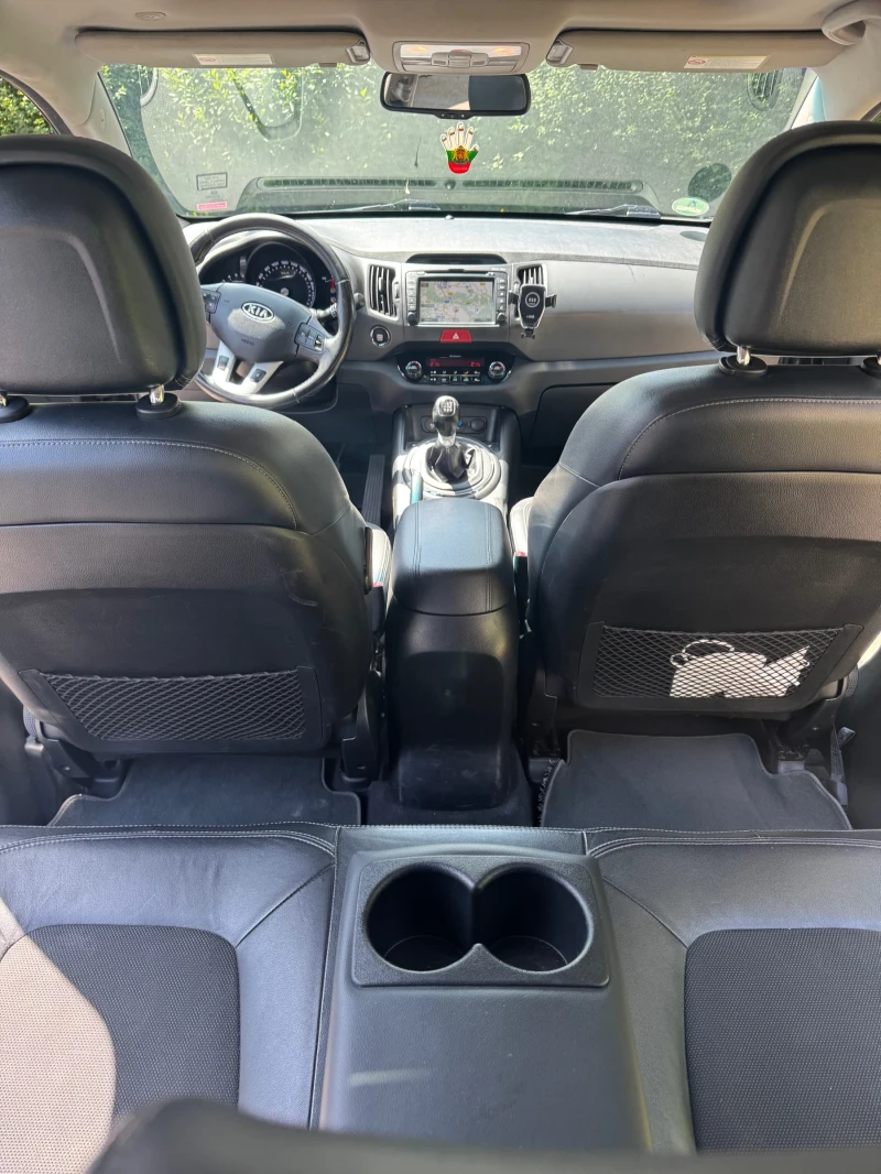 Kia Sportage, снимка 11 - Автомобили и джипове - 52253348