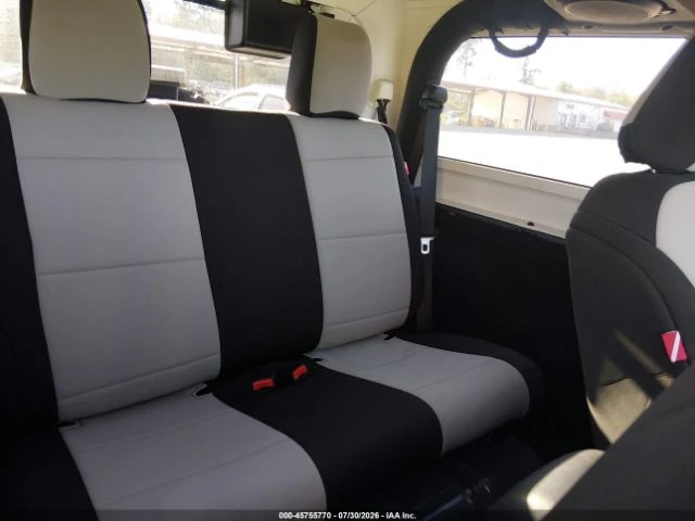 Jeep Wrangler SAHARA , снимка 11 - Автомобили и джипове - 55734892
