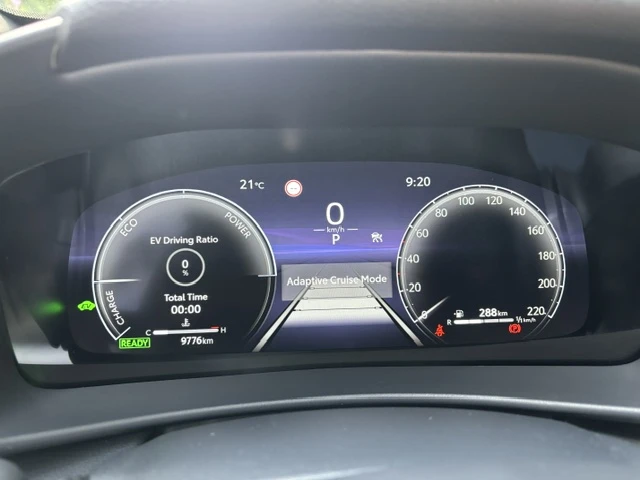 Toyota C-HR, снимка 5 - Автомобили и джипове - 55908269
