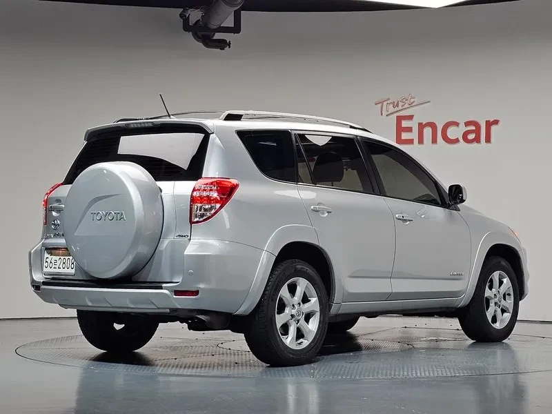 Toyota Rav4 2.5 4Wd 3Rd Generation, снимка 2 - Автомобили и джипове - 56606199