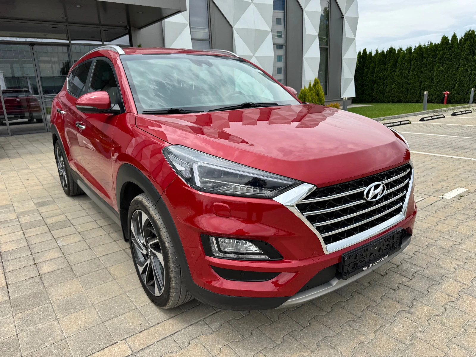 Hyundai Tucson PREMIUM-4X4-ОБДУХВАНЕ-360-КАМЕРИ-КАМЕРА-ПАМЕТ - изображение 3