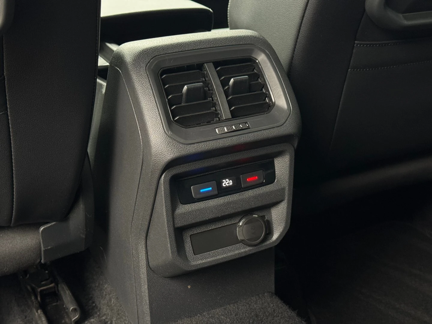 VW Tiguan LWB Highline 2.0TDI 4MOTION BMT | Mobile.bg � ����������� 8