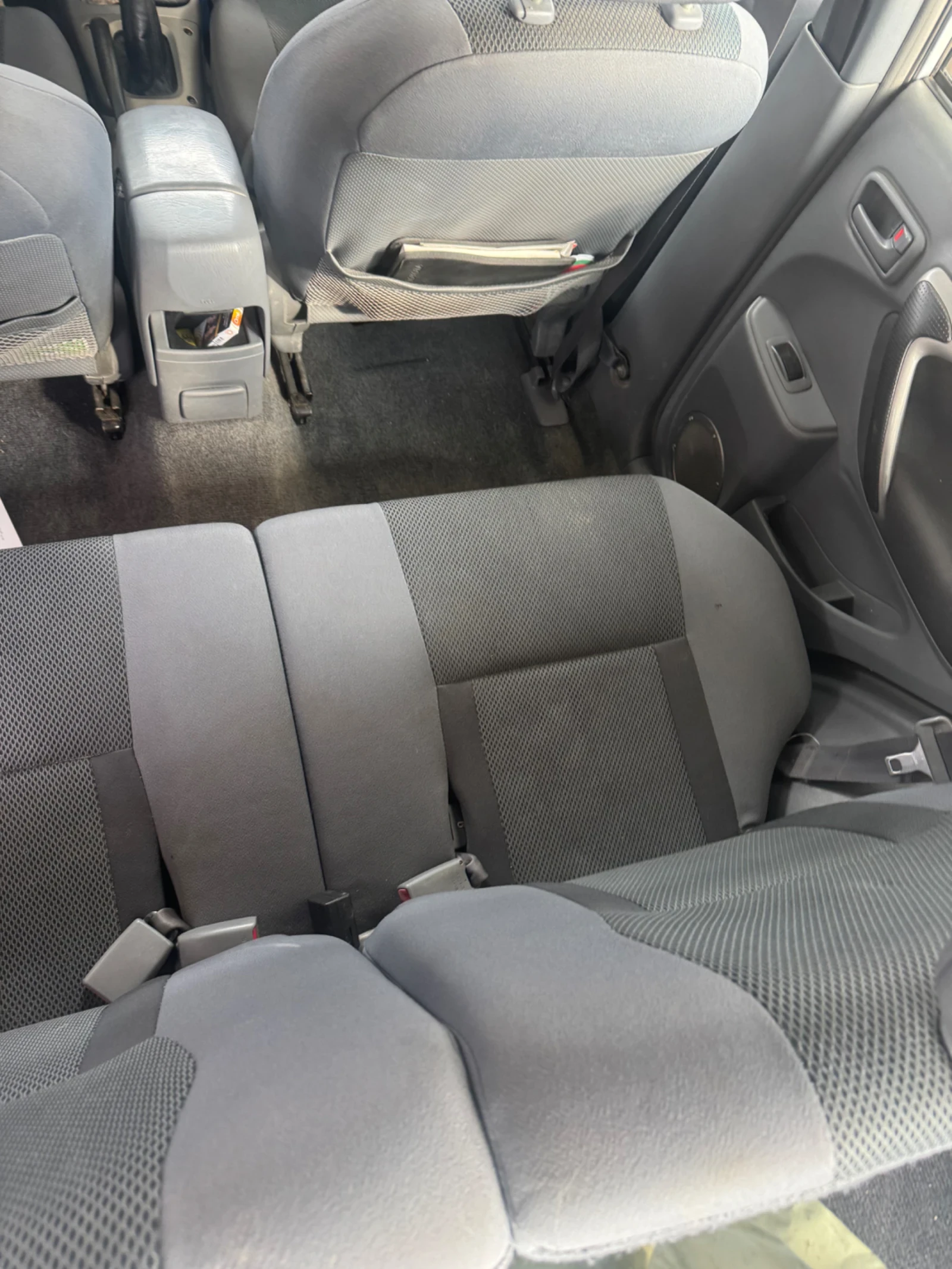 Toyota Rav4, снимка 7 - Автомобили и джипове - 53999927