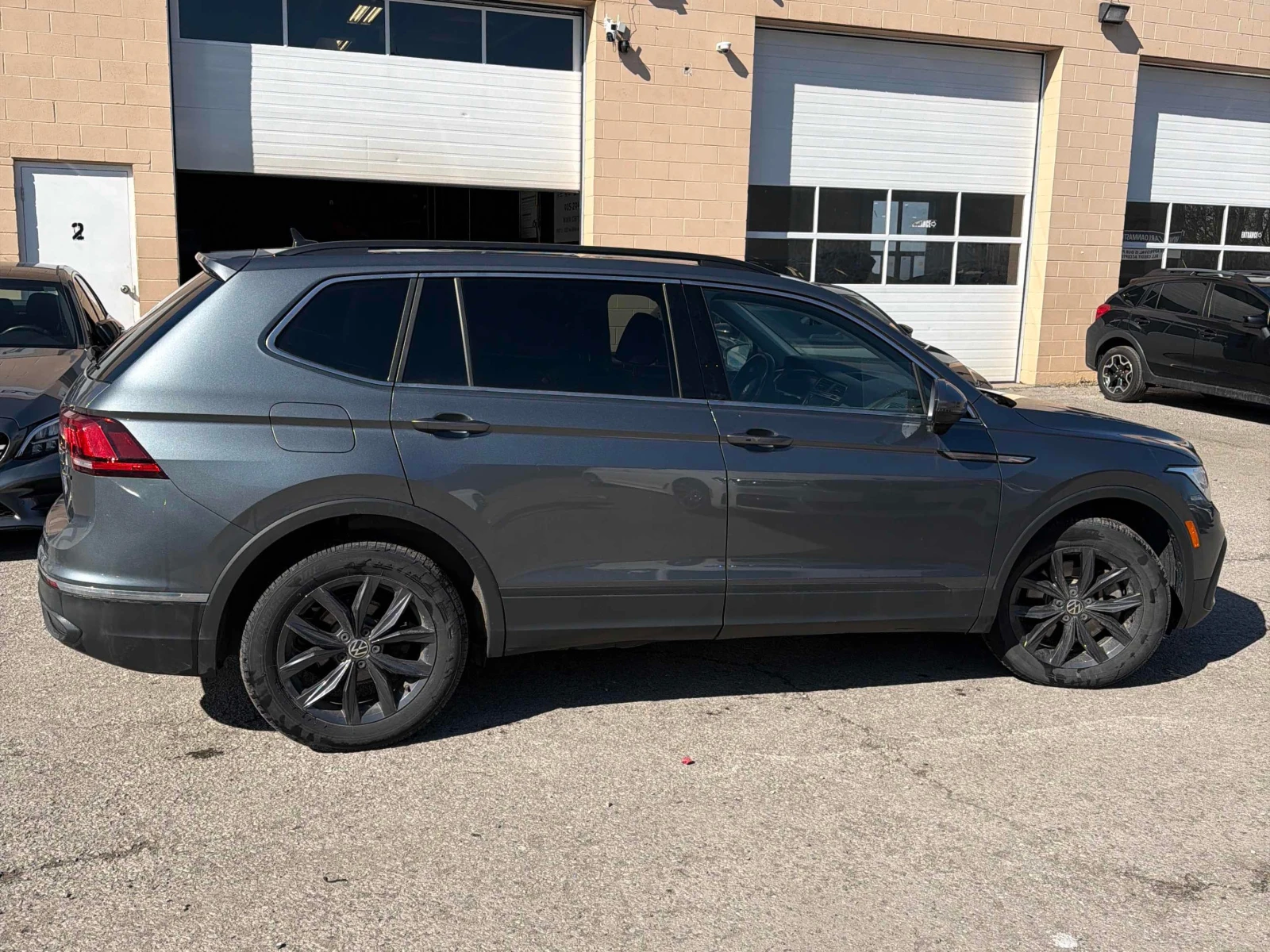VW Tiguan 2.0L 4cyl AWD | Mobile.bg � ����������� 3