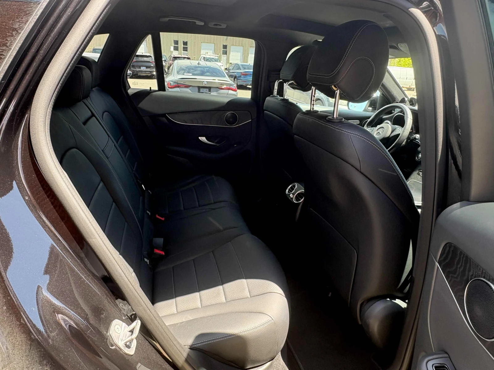 Mercedes-Benz GLC 300 2 КЛЮЧА * ПАНОРАМА * CARFAX * АВТО КРЕДИТ * , снимка 9 - Автомобили и джипове - 54715547