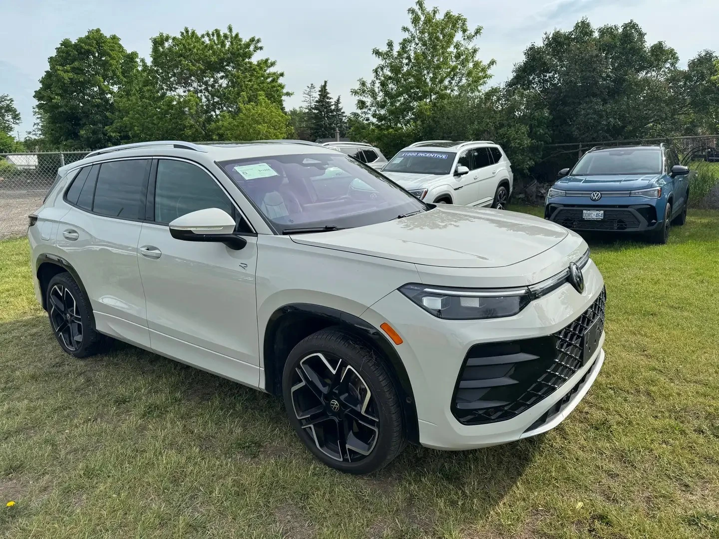 VW Tiguan R-LINE* HIGHLINE * AвтоКредит * (ЦЕНА ДО БГ)