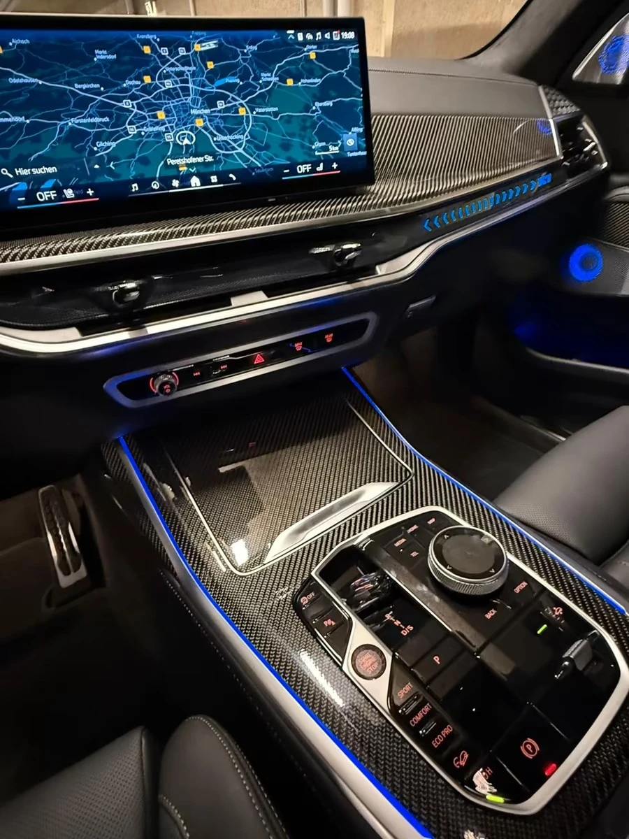 BMW X7 40 d M Sport Pro* Bowers* SkyLounge* Carbon, снимка 10 - Автомобили и джипове - 54997816