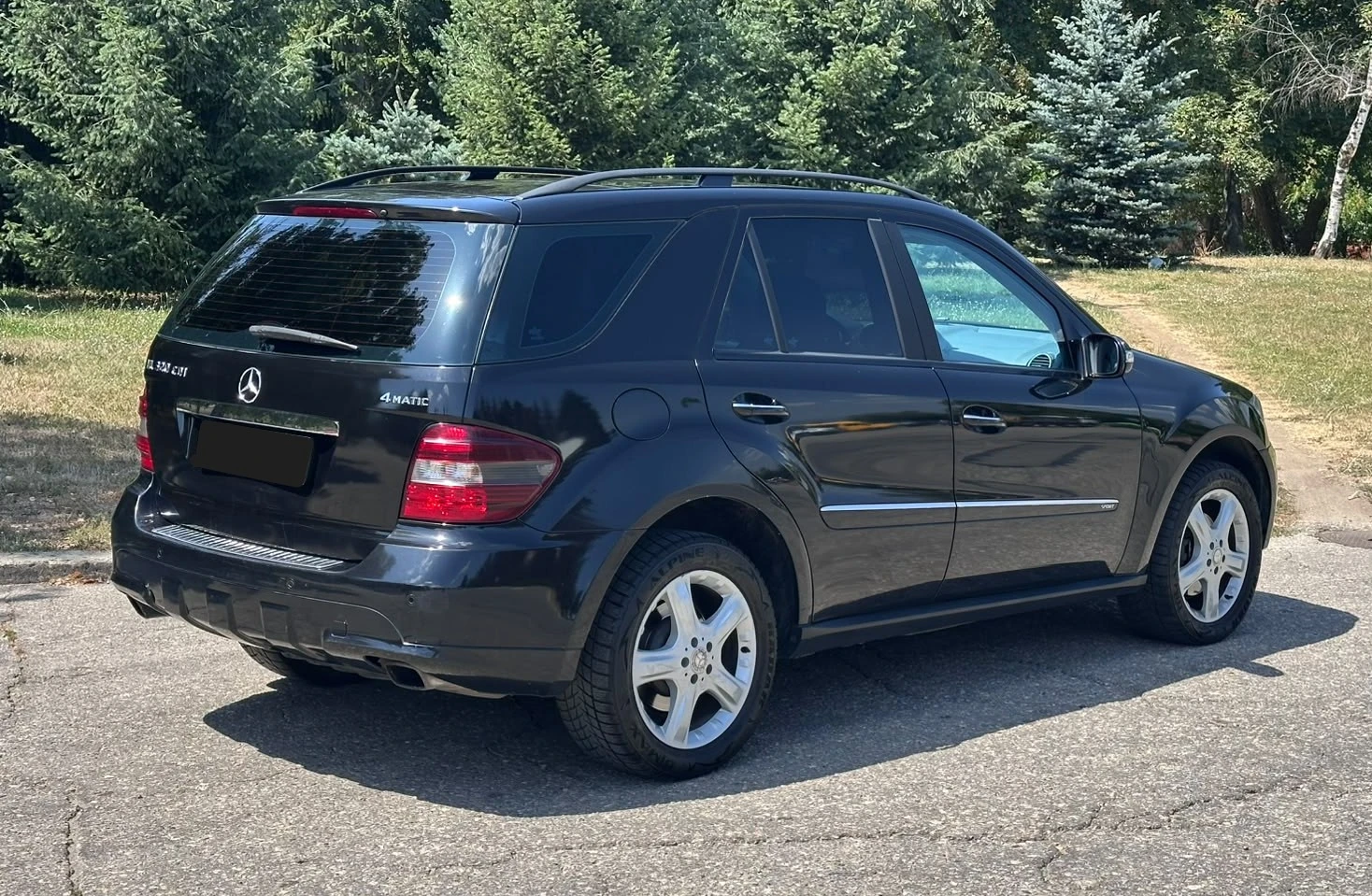 Mercedes-Benz ML 320 CDI 4Matic* AMG* Панорама* Подгрев, снимка 3 - Автомобили и джипове - 55655400