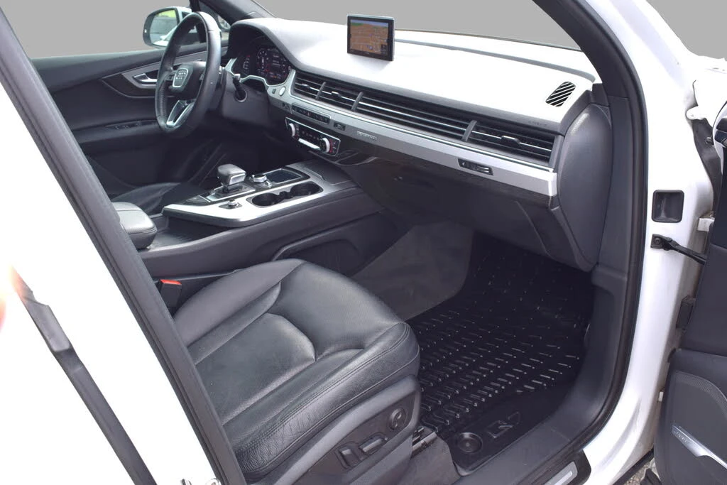 Audi Q7 3.0T* MATRIX* S* LINE* ОБДУХВАНЕ* 360КАМЕРА* LANE*, снимка 13 - Автомобили и джипове - 56208579