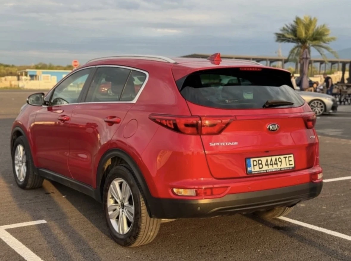 Kia Sportage 1.7 CRDI, снимка 8 - Автомобили и джипове - 56341438