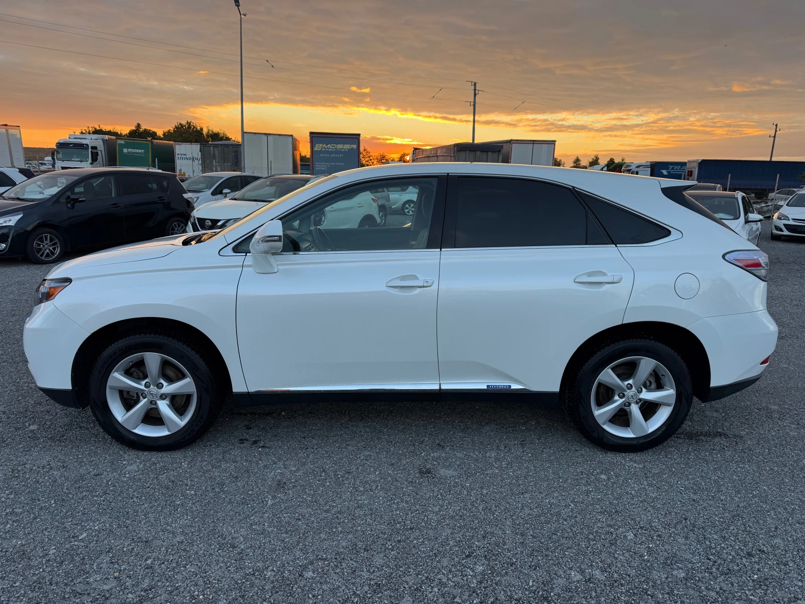 Lexus RX 450h 3.5 4x4, снимка 4 - Автомобили и джипове - 56556212